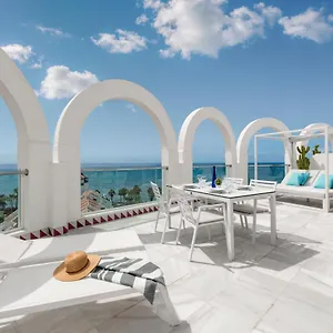 https://tower-suites-by-upper-luxury-housing-parque-santiago.in-canary-islands.com