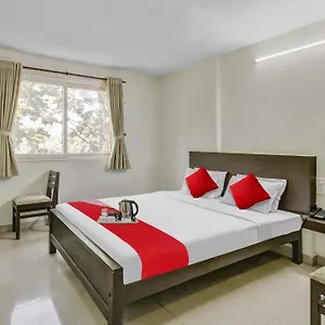 https://flagship-kalapurackal-residency.kerala-hotels.net